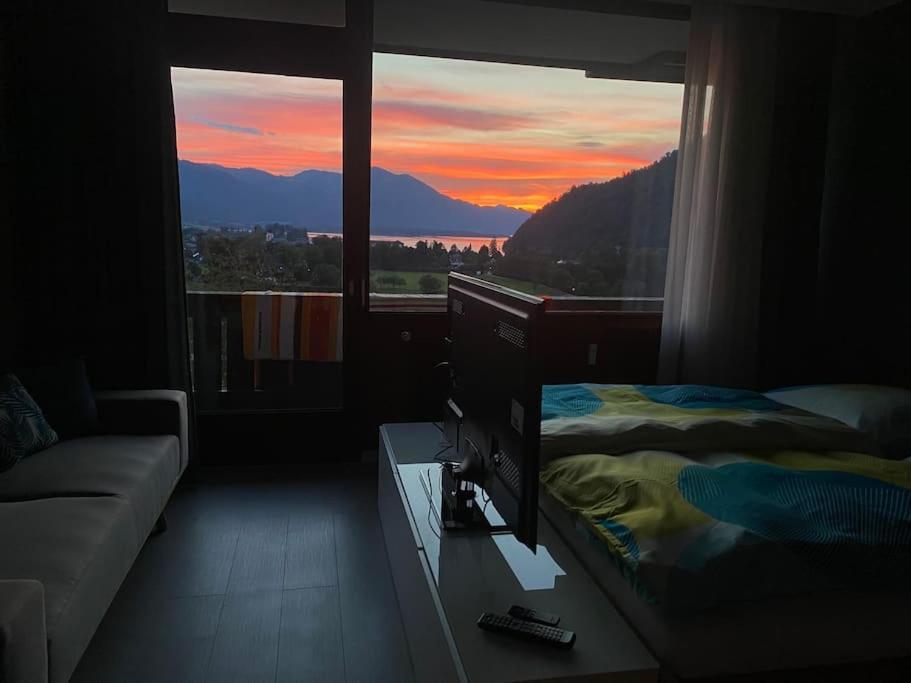 Schoene Ferienwohnung Mit Wolfgangseeblick Щробл Екстериор снимка