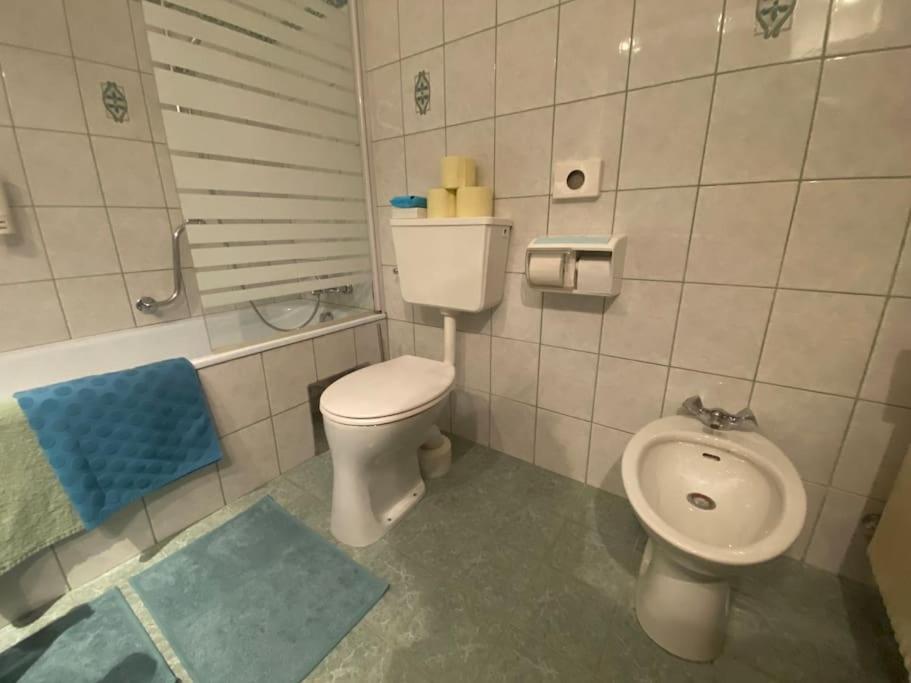 Schoene Ferienwohnung Mit Wolfgangseeblick Щробл Екстериор снимка